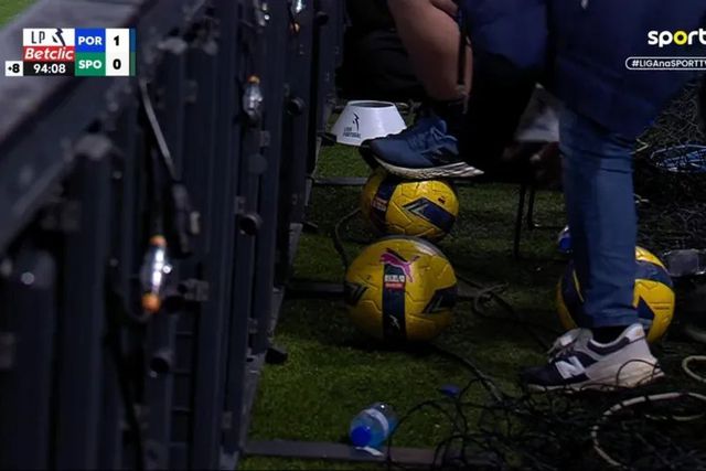 Polémica no Dragão: apanha-bolas esconderam as bolas nos minutos finais