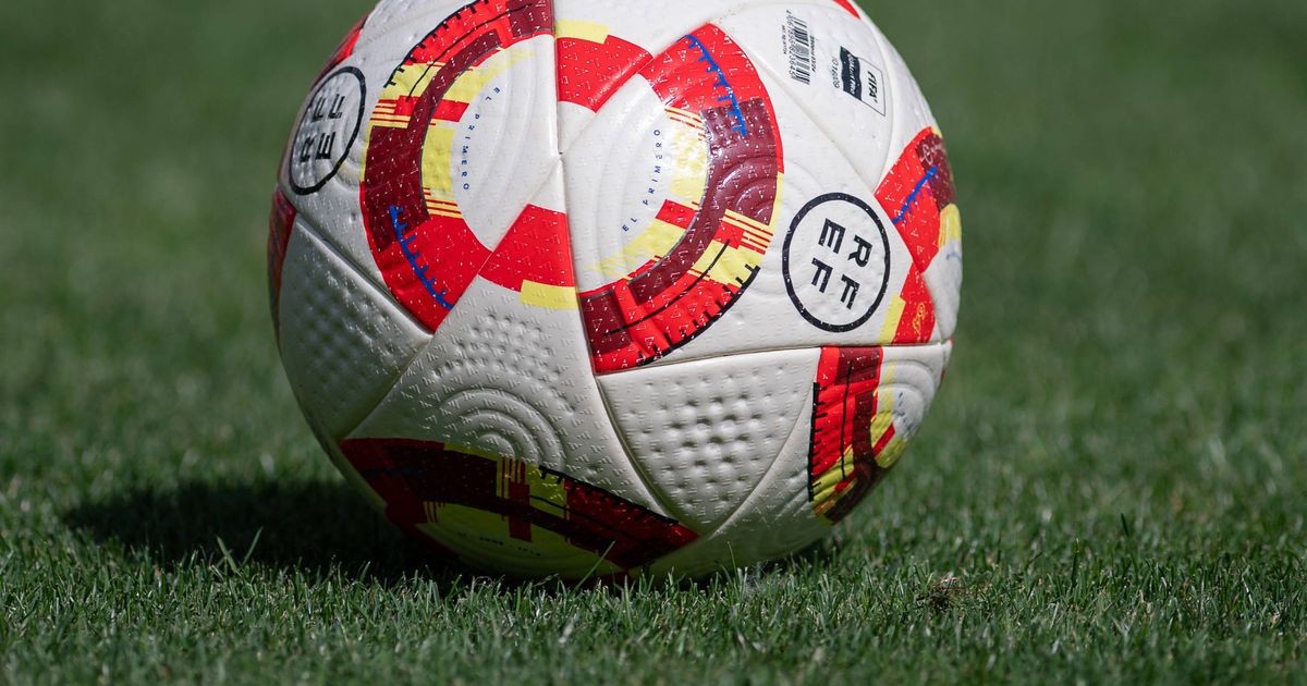 Árbitro faz-se passar por polícia e é detido por alegada agressão sexual a prostituta