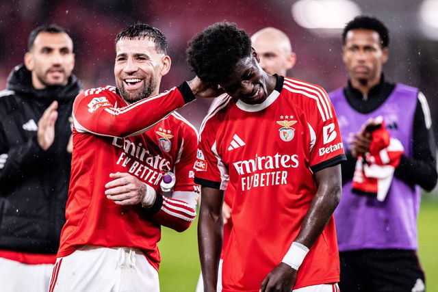 Otamendi e Anísio Cabral, respetivamente central e ponta de lança do Benfica (foto: Imago)