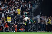 Flaco López com celebração polémica após golo ao Corinthians que colocou o Palmeiras nos quartos de final do Paulistão