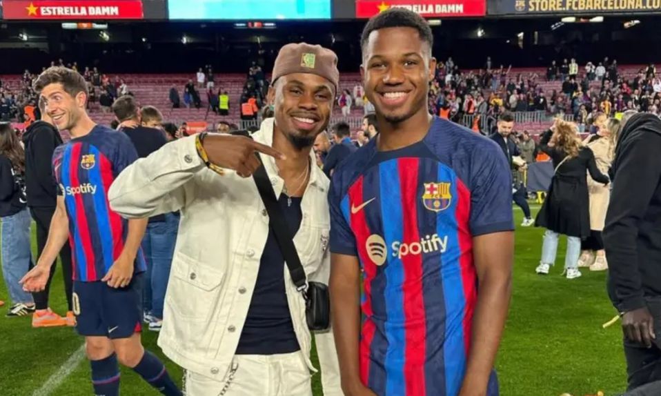 Ansu Fati com o irmão, Fatinho Jr.