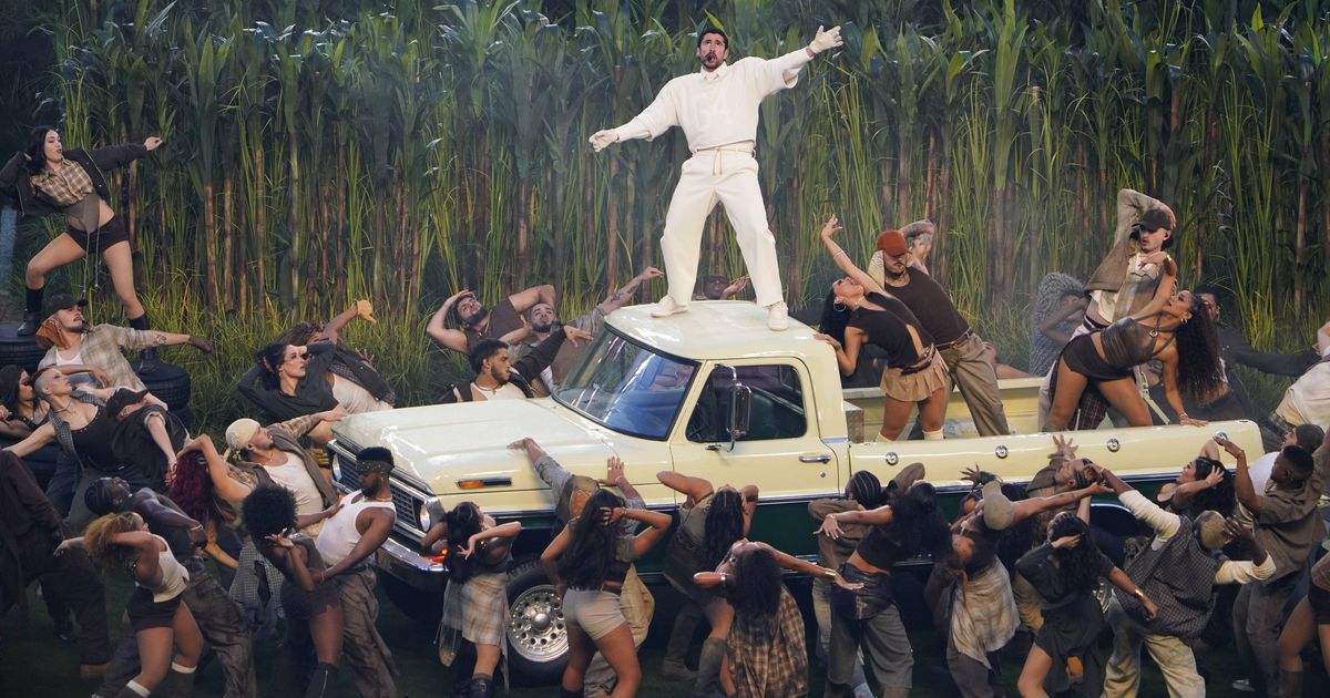 Bad Bunny apaga conteúdo no Instagram após atuação no Super Bowl