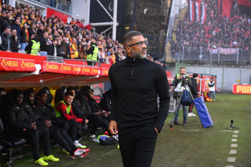 Habib Beye, treinador do Rennes, em Lens