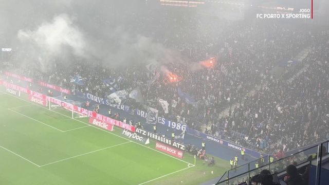 Mais tochas acesas no Dragão