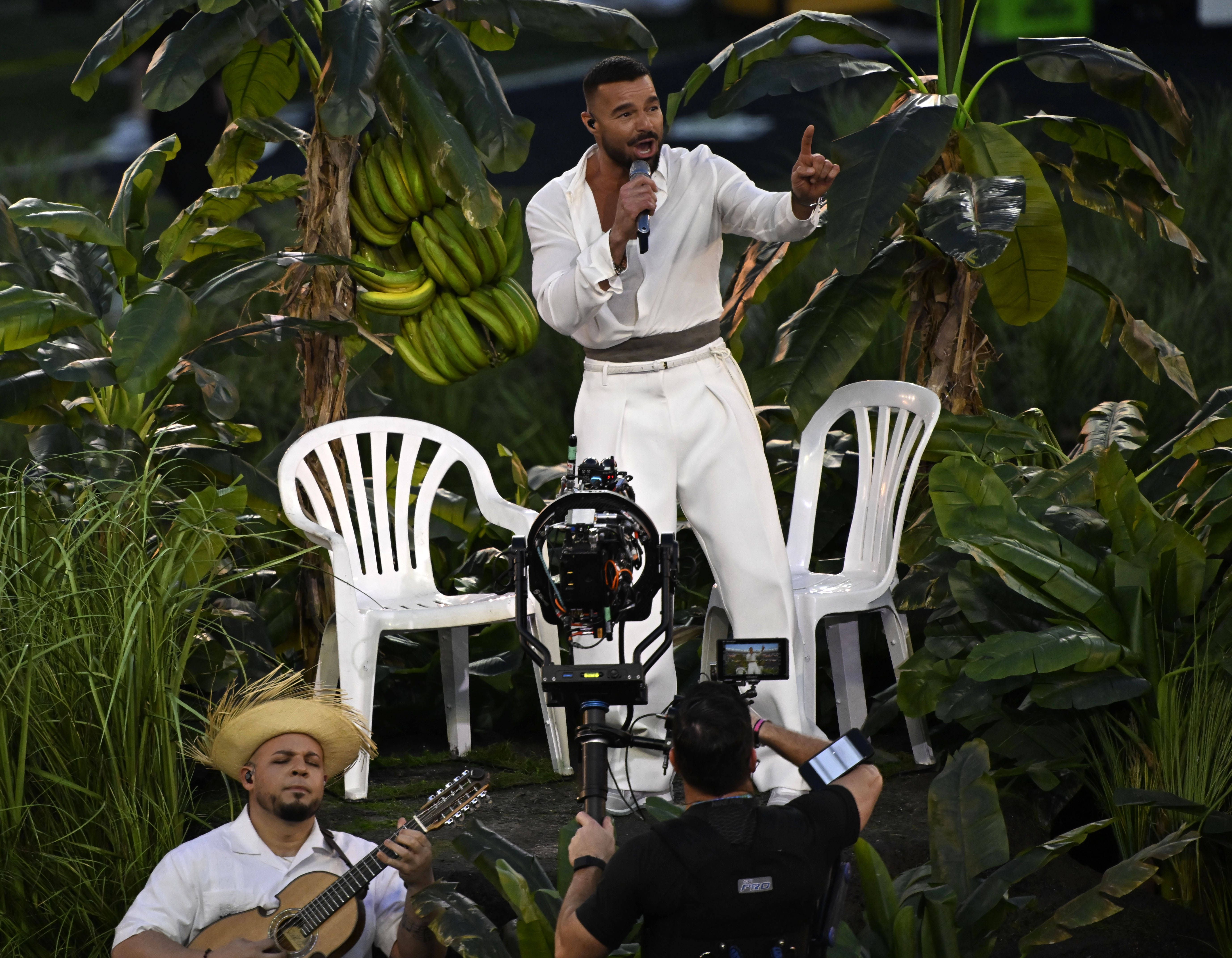 Ricky Martin foi convidado especial a cantar uma música de Bad Bunny