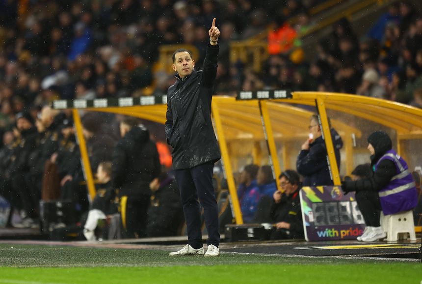 Liam Rosenior, treinador do Chelsea