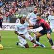 Serie A: Cagliari afunda a Salernitana e Sassuolo pressiona Frosinone