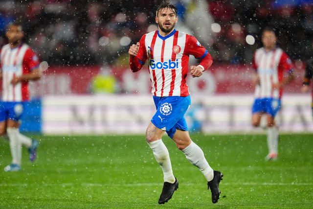 Golos a abrir e a fechar valem três pontos ao Girona