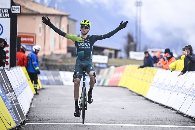 Paris-Nice: Vlasov vence etapa e João Almeida perde tempo