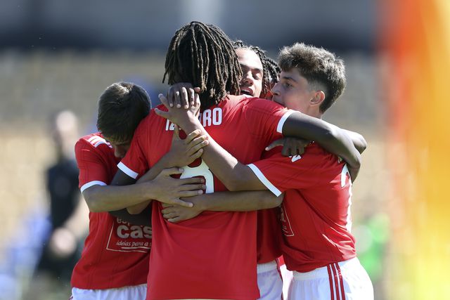 Juniores: Benfica distancia-se do FC Porto com vitória enfática