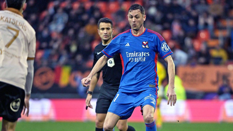 Matic alcançou registo impressionante no Lorient-Lyon