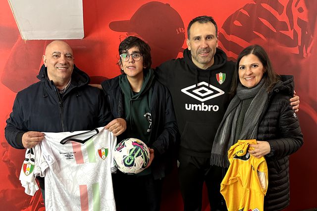 Estrela preparou surpresa de aniversário a adepto com problemas cognitivos