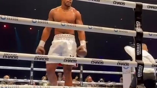 Vídeo: Mourinho apanhou o melhor ângulo do knockout de Joshua a Ngannou