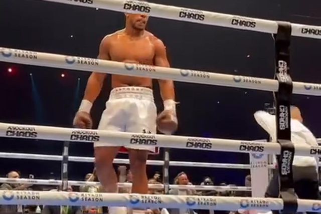 Vídeo: Mourinho apanhou o melhor ângulo do knockout de Joshua a Ngannou