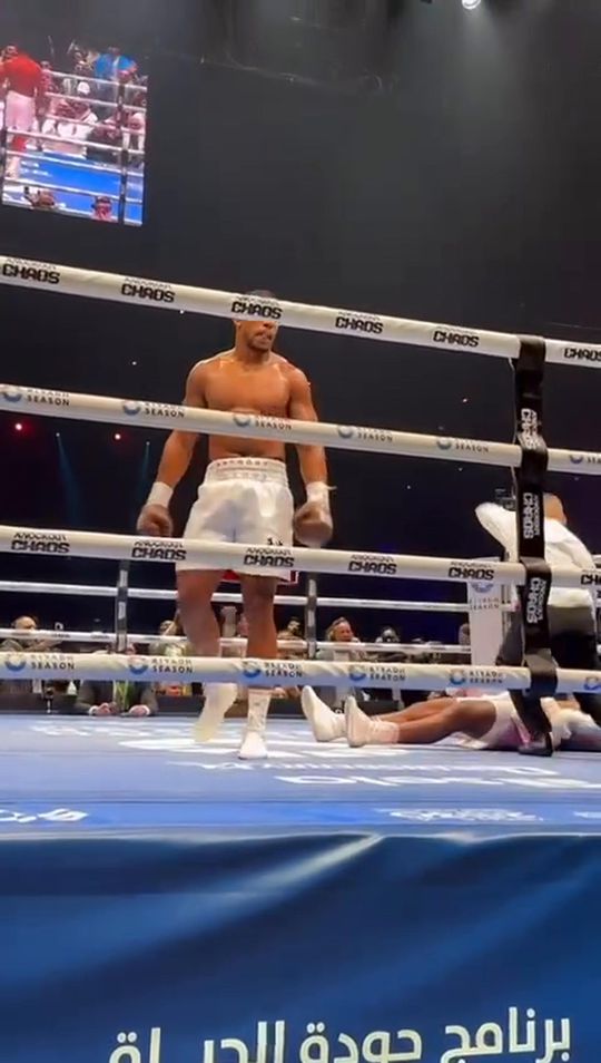 Vídeo: Mourinho apanhou o melhor ângulo do knockout de Joshua a Ngannou