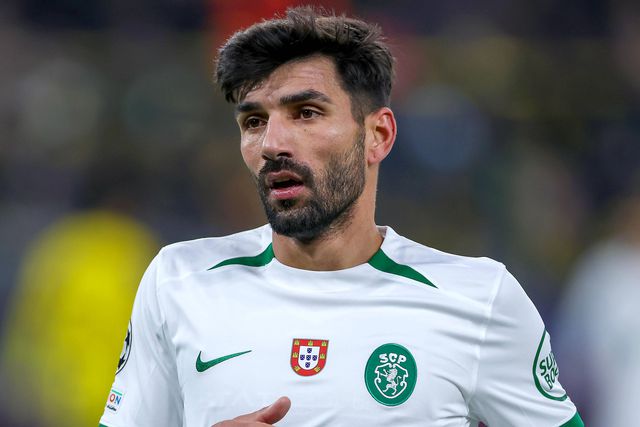 VÍDEO: Autogolo de Ricardo Esgaio e o Casa Pia reduz!