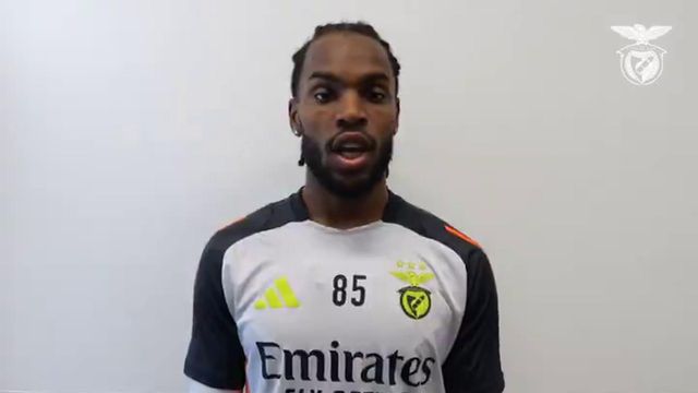 Renato Sanches deu os parabéns a adepta que fez 100 anos