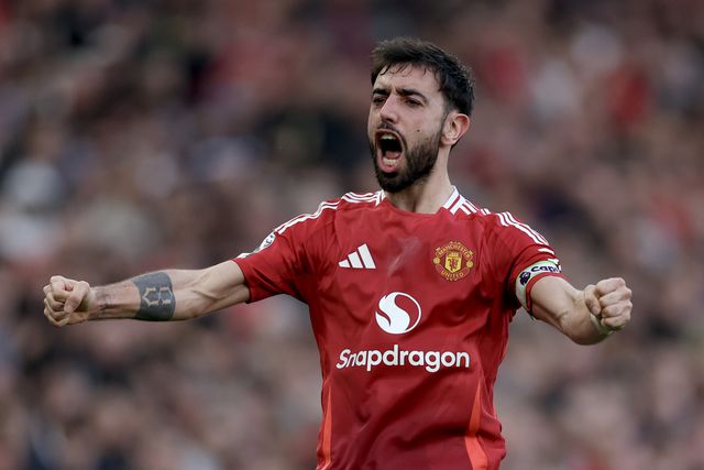 Bruno Fernandes no Manchester United-Arsenal. EPA/ADAM VAUGHAN