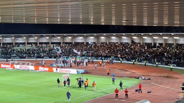 O 'grito de guerra' do Sporting com os adeptos