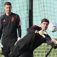 Thibaut Courtois e Koen Casteels a treinarem pela Bélgica