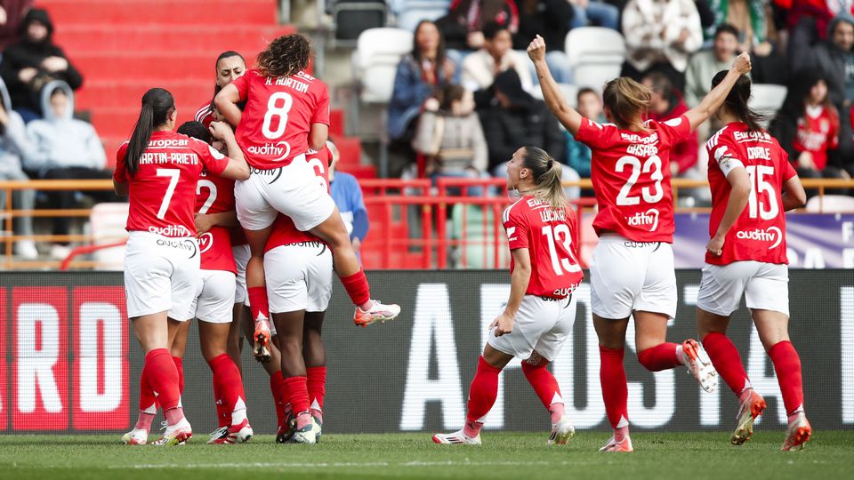 Carole Costa, com um golo e uma assistência, foi a grande figura do Benfica na final da Taça da Liga ganha diante do Sporting