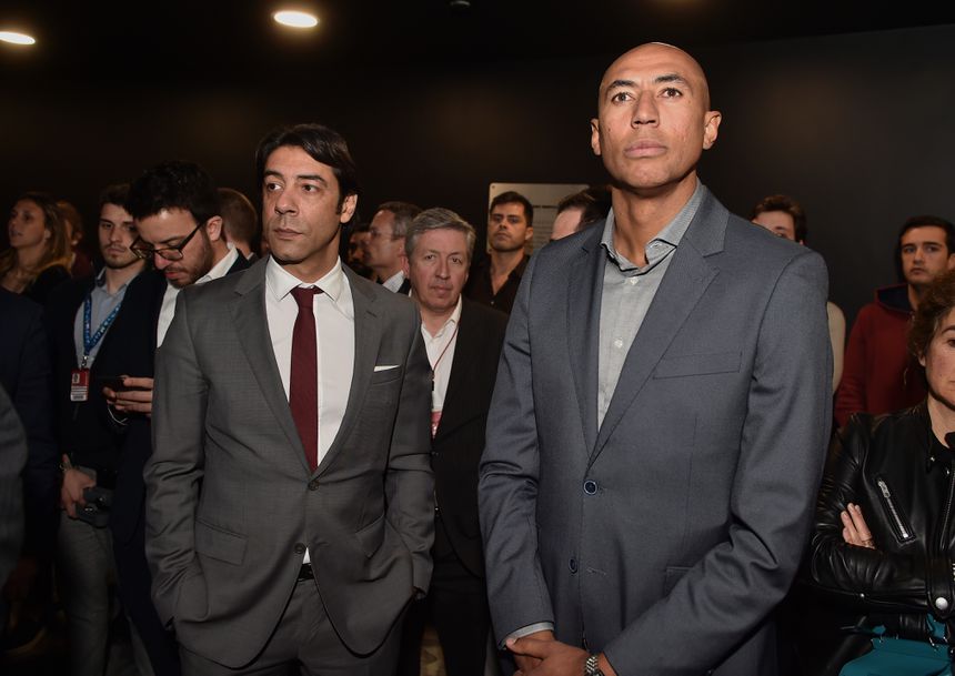 Rui Costa e Luisão lado a lado