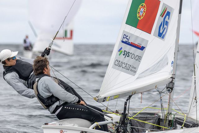 Portugueses em excelente forma no primeiro dia do Europeu. Foto COP/PROW Media / Vilamoura SAILING