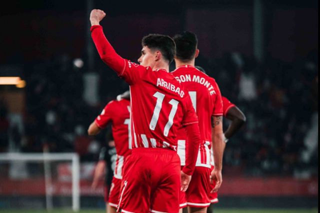 Almería, de Ronaldo, aproveita derrapagens da concorrência e agarra vice-liderança