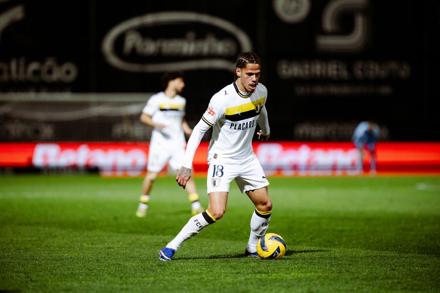 Camisola 18 entrou muito bem frente aos lobos da Serra da Freita e esteve prestes a estrear-se a marcar - Foto: Famalicão