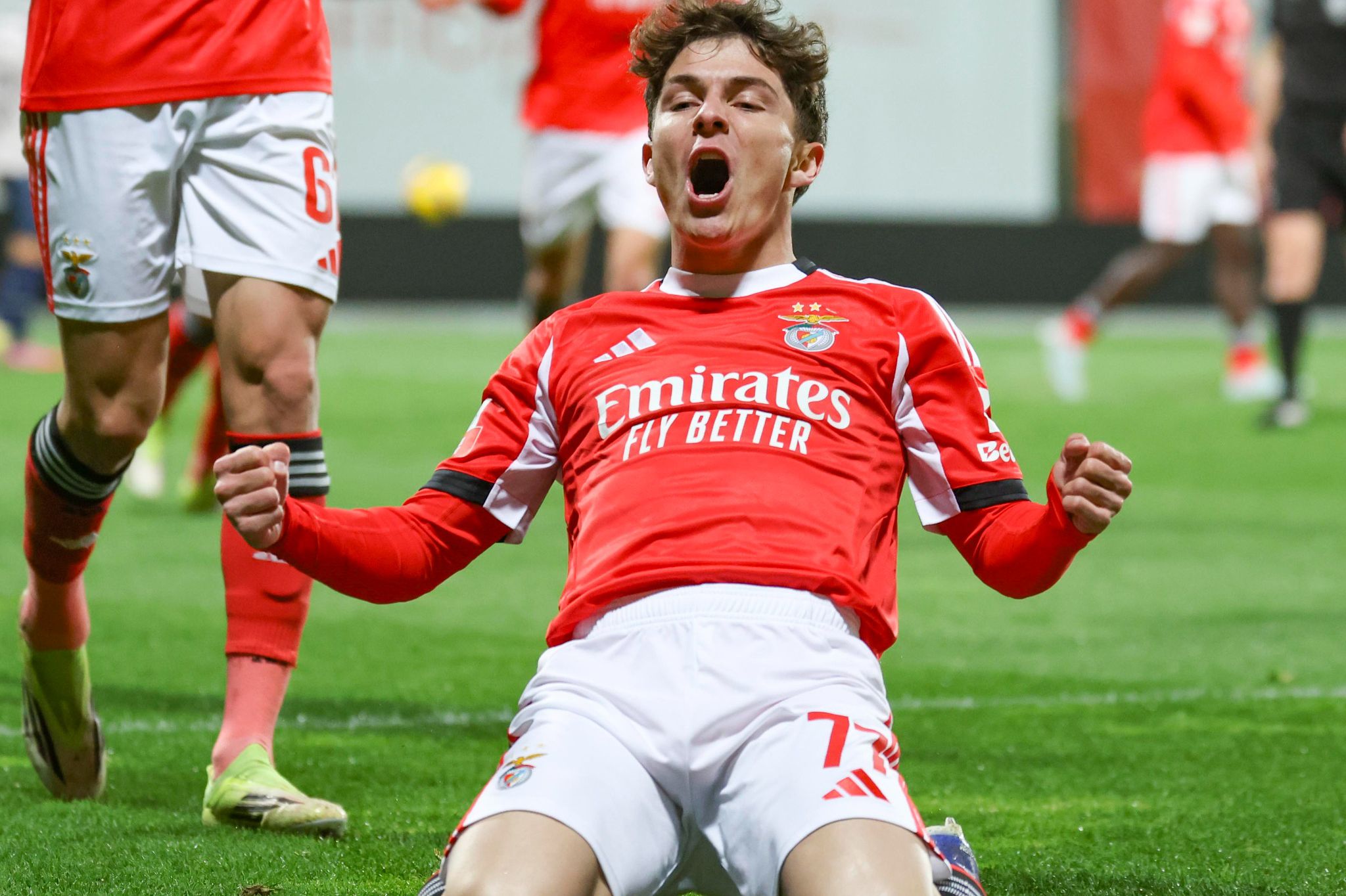 Médio-ofensivo continua a dar cartas na formação secundária dos encarnados - Foto: Benfica