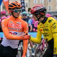 Oscar Onley e Jonas Vingegaard na Paris Nice 2026. IMAGO