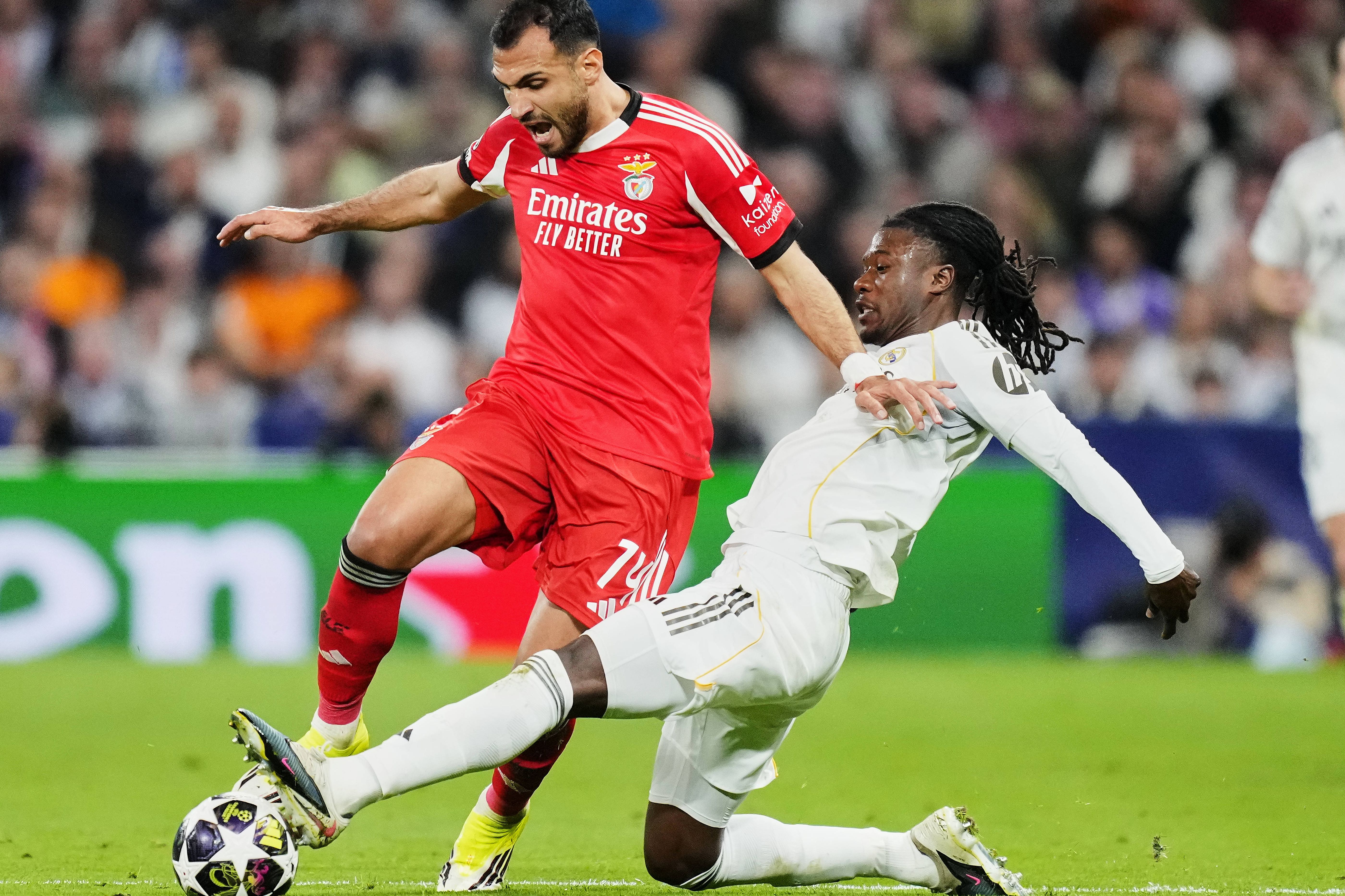 Diferença entre as receitas do Benfica e do Vitória de Guimarães (nove vezes) é o dobro da diferença entre o Benfica e o Real Madrid — Foto: IMAGO