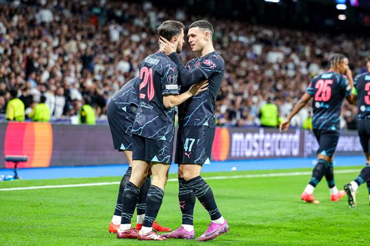 VÍDEO: Bernardo Silva surpreende de livre e abre o marcador no Bernabéu