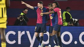 Barcelona esmaga Dortmund e tem pé e meio nas meias-finais