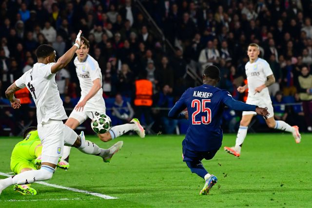 Nuno Mendes fechou a vitória do PSG sobre o Aston Villa (foto: IMAGO)