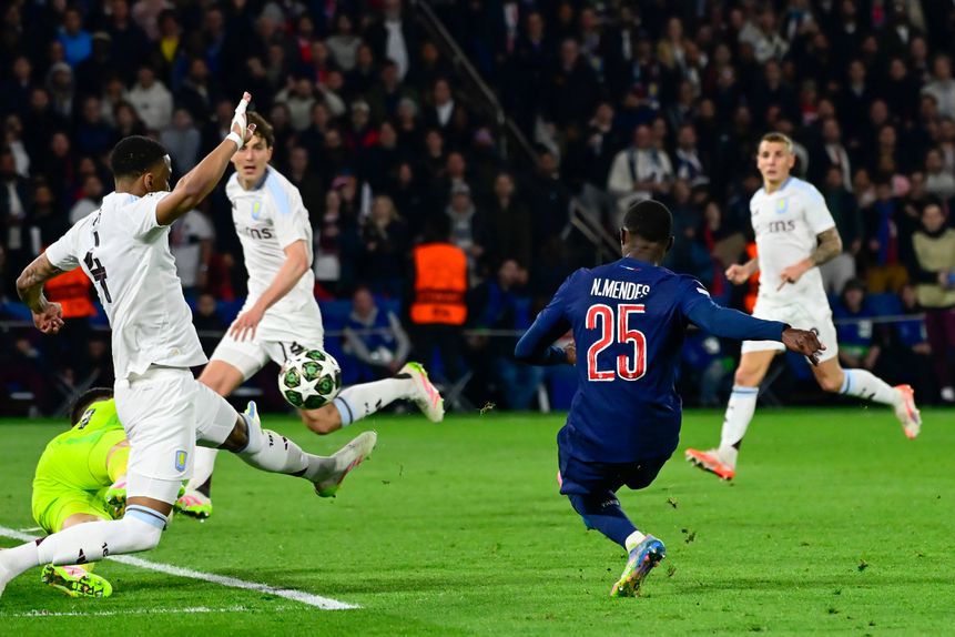 Nuno Mendes fechou a vitória do PSG sobre o Aston Villa (foto: IMAGO)