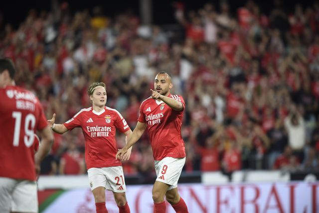 Arthur Cabral voltou aos golos, na vitória do Benfica sobre o Tirsense (foto: André Alves/Grafislab)