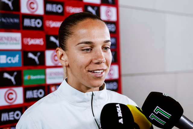 Lúcia Alves está perto de celebrar o hexacampeonato e tem o futuro em aberto, mas mostrou-se focada na Seleção Nacional - Foto: FPF