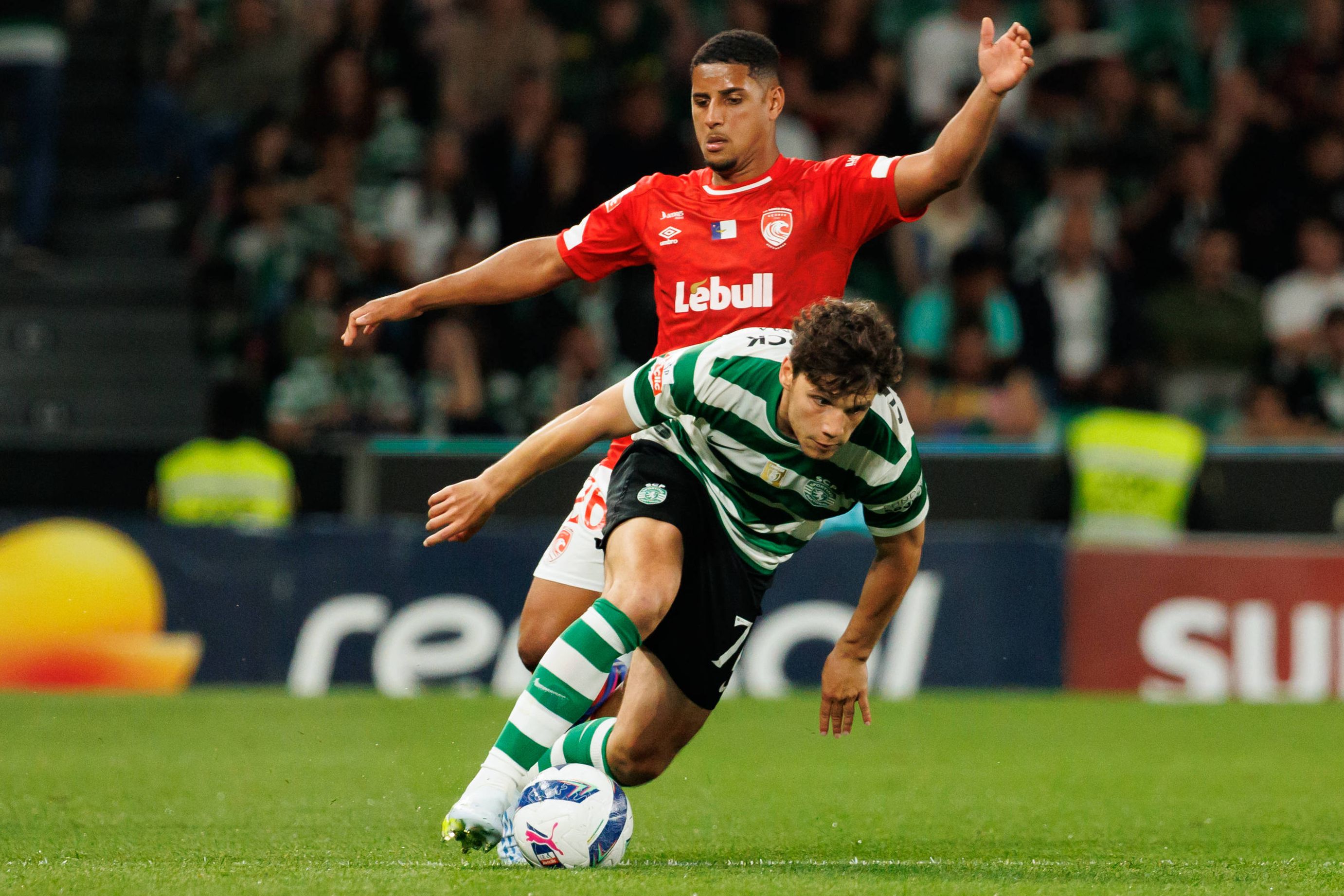 Jogo com o Santa Clara valeu multa pesada para os leões - Foto: IMAGO