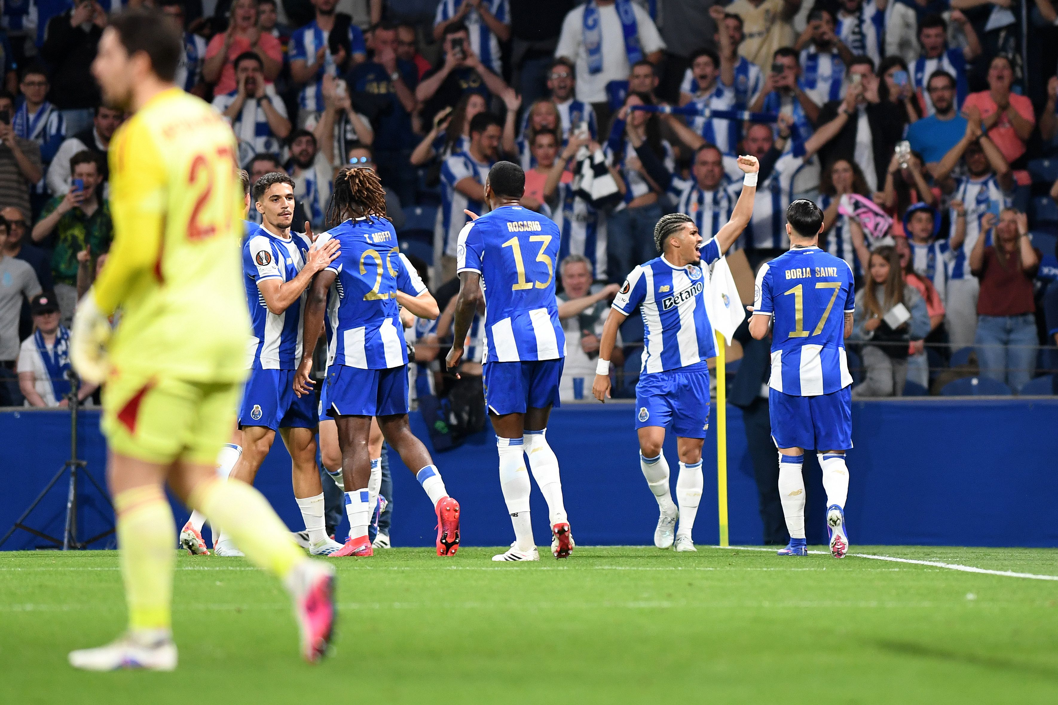 Jogadores do FC Porto comemoram o golo de William Gomes. Foto: Rogério Ferreira/Kapta+ (FC Porto-Nottingham Forest)