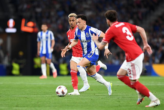 FC Porto empata no Dragão e eliminatória decide-se em Nottingham