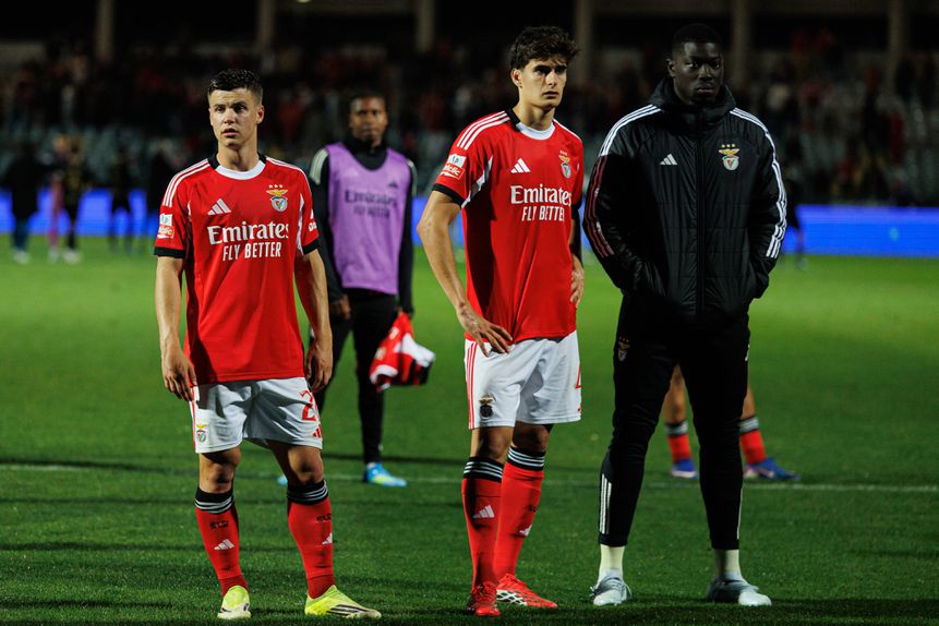 Benfica empatou com o Casa Pia e no final da partida viu-se desilusão evidente dos jogadores das águias - Foto: Imago