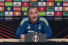 Vítor Pereira emocionado com homenagem no Dragão: «Mexe comigo»