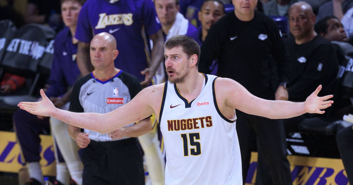 Nuggets alcançam 10.ª vitória seguida e Jokic acumula triplo-duplos