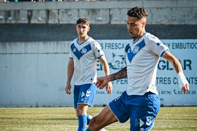 Pedro Cancelo na equipa B do CE Europa - Foto: @ceeuropa
e @pcancelo_77