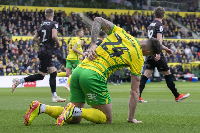 Jogador do Norwich detido por conduzir sob efeito de álcool