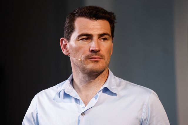 Iker Casillas: «Treinador não, aguentar 23 jogadores é muito difícil»
