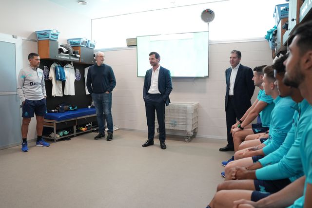 Um 'sketch' e um 'meme'