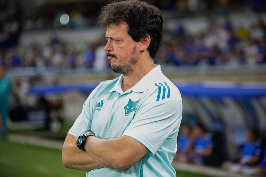 Fernando Diniz, ex-treinador do Cruzeiro, agora de Leonardo Jardim