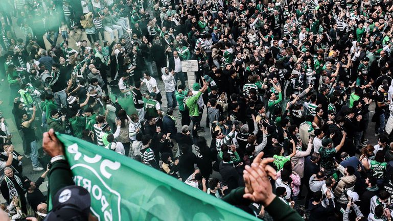 Sporting: loucura em Alvalade para apoiar a equipa! (vídeo)
